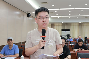 355-236安徽新闻综合广播记者.jpg