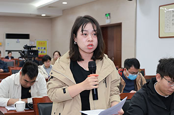 355-236新华网记者.jpg