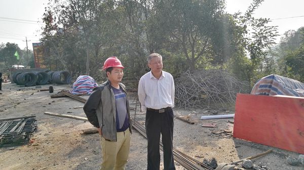 何正清督查杨市河大桥维修工程