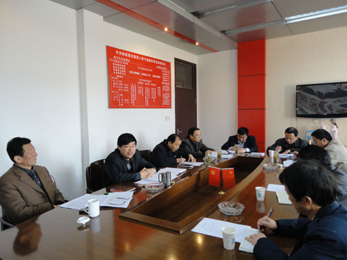 县整治收费和罚没工作领导小组召开调度会