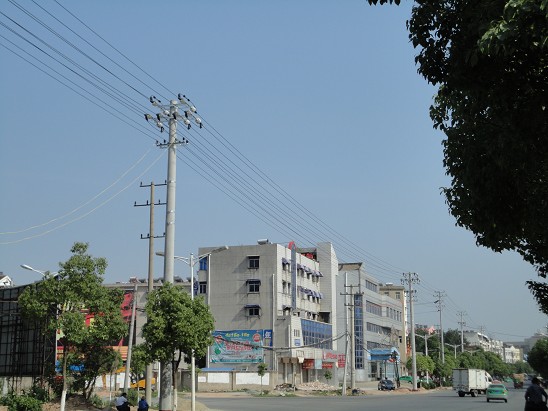 金山路电力杆线迁移改造顺利竣工