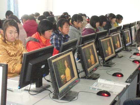 枞阳县在青少年中开展“安全合理用药”科普宣传