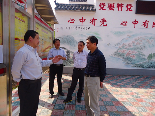 市纪委到钱桥镇调研对口帮扶脱贫工作