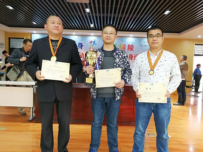 枞阳代表队获市围棋赛团体冠军