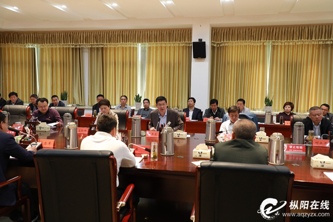 县委常委会会议暨县脱贫攻坚工作指挥部（扩大）会议、县上一轮中央巡视整改“回头看”领导小组会议召开