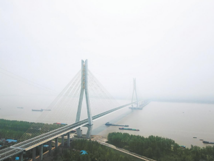 池州长江公路大桥正式通车