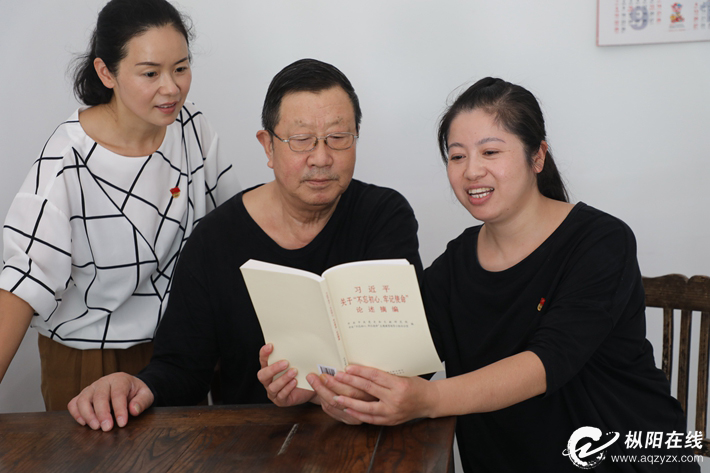 “送学上门”暖人心 主题教育不落下