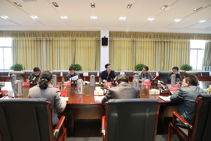 认真对照党章党规找准差距 坚持刀刃向内抓好整改落实