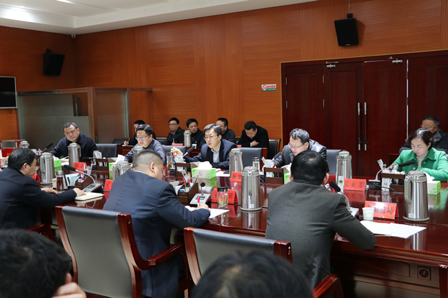 我县召开当前重点工作推进会