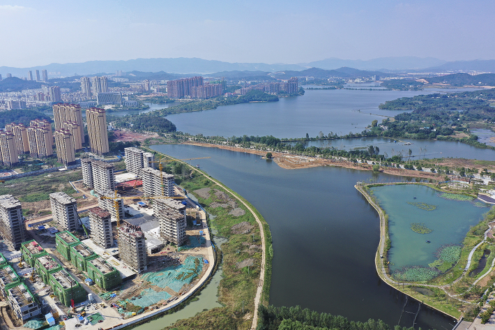 【生态环保督察进行时】治理水环境 岸绿水碧清