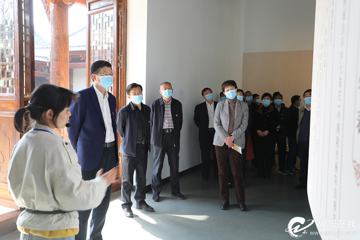 县委中心组理论学习会议暨新一轮深化“三个以案”警示教育现场廉洁廉政教育举行